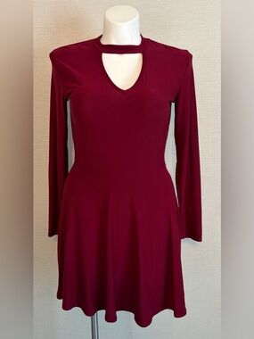 Size Large (11-13) No Boundaries Long Sleeve Keyhole V-Neck Fit & Flare Dress